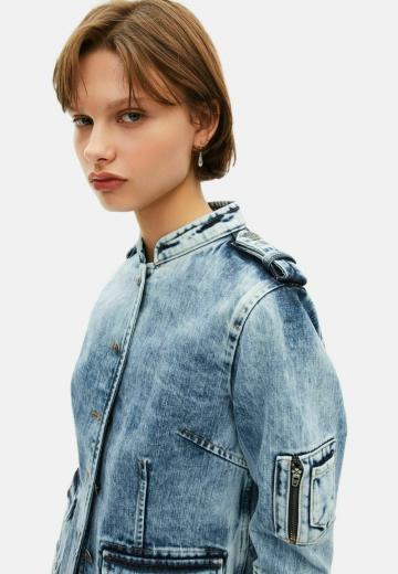 Джинсовая куртка