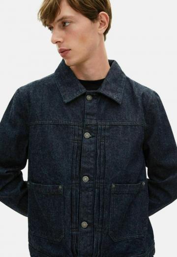 Джинсовая куртка