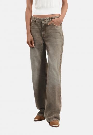 Клешеные джинсы