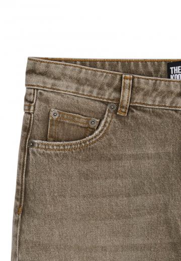 Клешеные джинсы