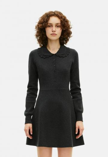 Вязаное платье