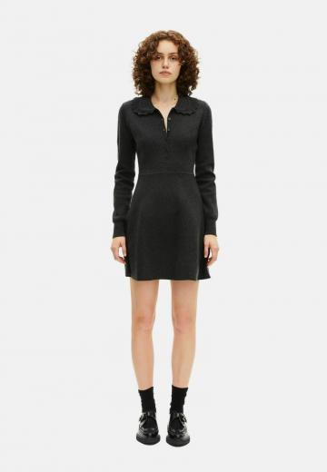 Вязаное платье