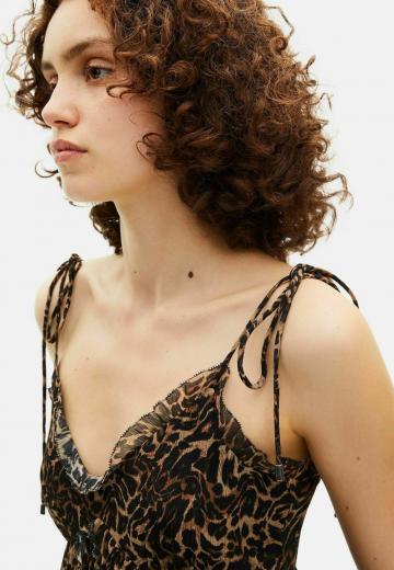 Топ на бретельках