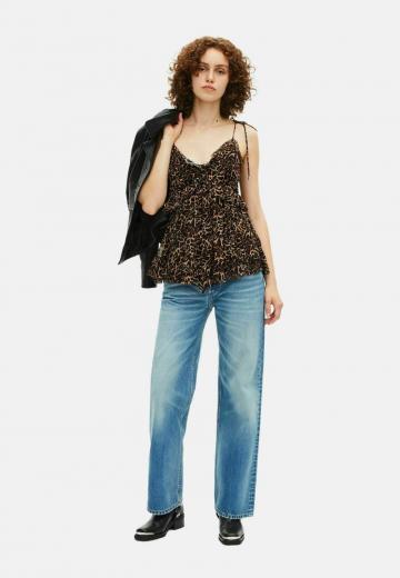 Топ на бретельках