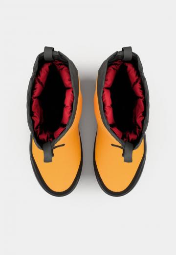 Зимние ботинки