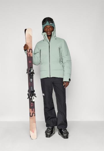 Сноубордическая куртка