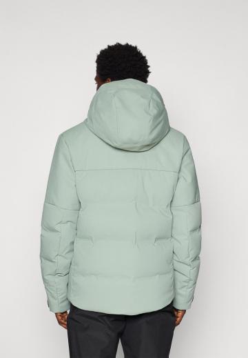 Сноубордическая куртка