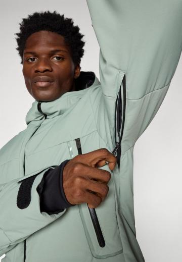 Сноубордическая куртка