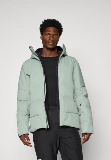 Сноубордическая куртка