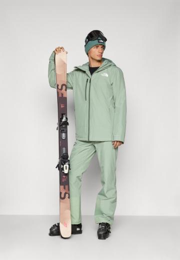 Сноубордическая куртка