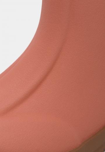 Резиновые сапоги