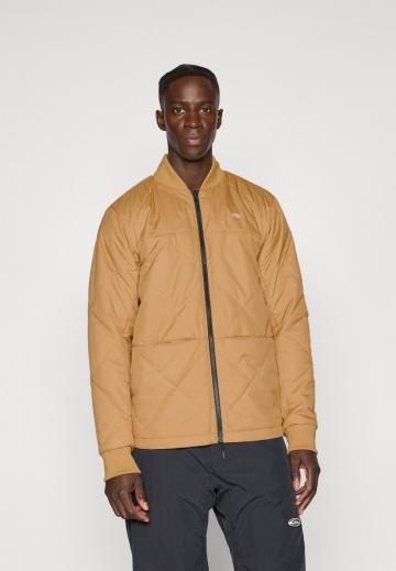 Сноубордическая куртка