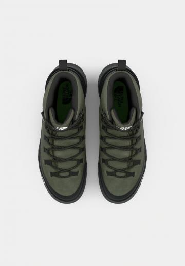 Походные ботинки