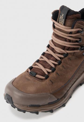 Походные ботинки