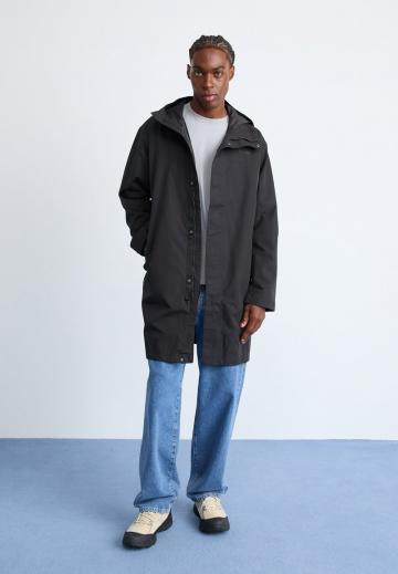 Куртка-дождевик