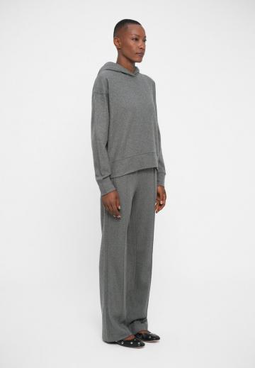 Пуловер с капюшоном