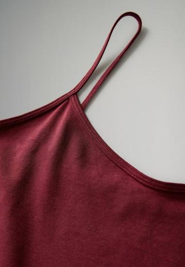 Топ на бретельках