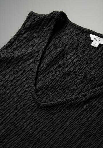 Блузка без рукавов