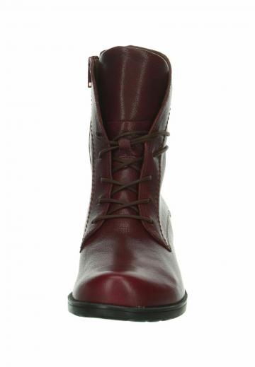 Ботинки на шнуровке