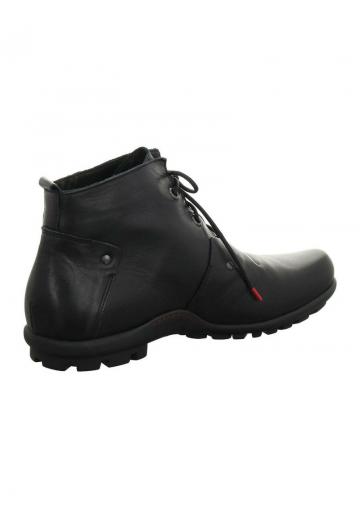 Ботинки на шнуровке