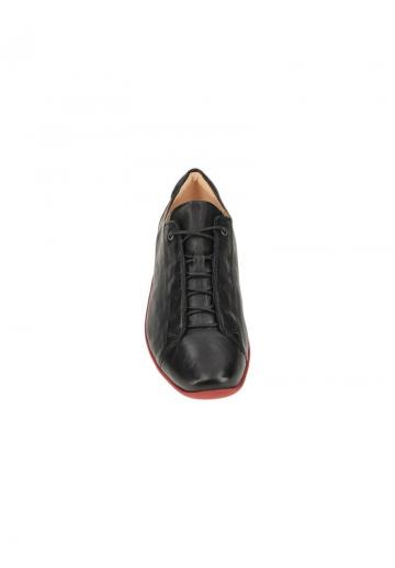 Ботинки на шнуровке