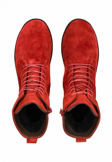 Ботинки на шнуровке