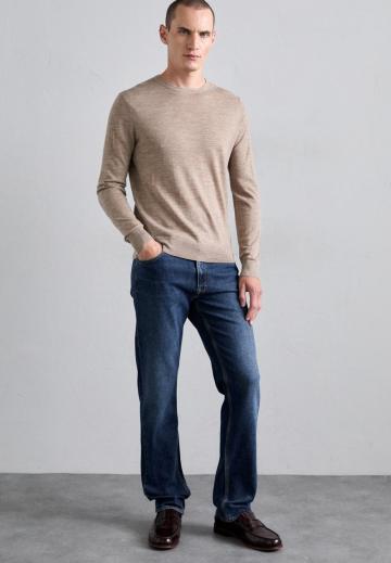 Прямые джинсы