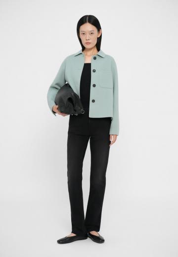 Узкие джинсы