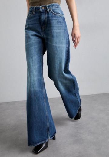 Джинсы бойфренда