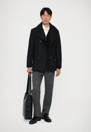 Короткое пальто