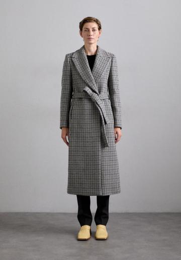 Шерстяное пальто