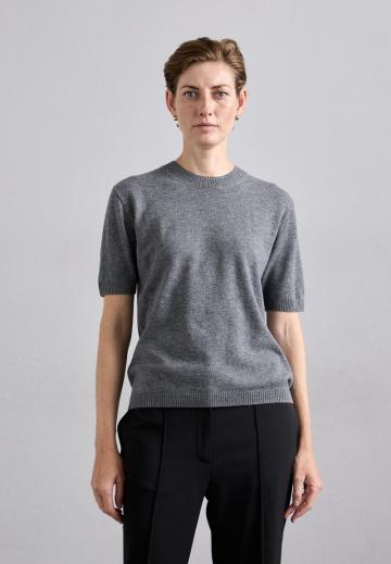 Пуловер с коротким рукавом