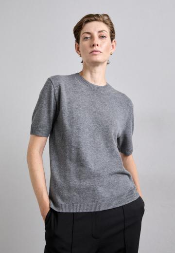 Пуловер с коротким рукавом