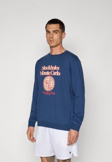 Спортивная кофта