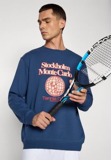 Спортивная кофта