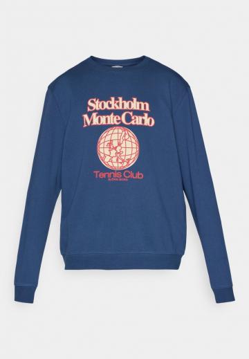 Спортивная кофта