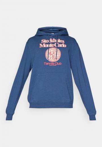 Спортивная кофта