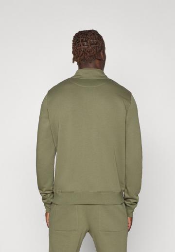 Спортивная кофта