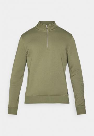 Спортивная кофта