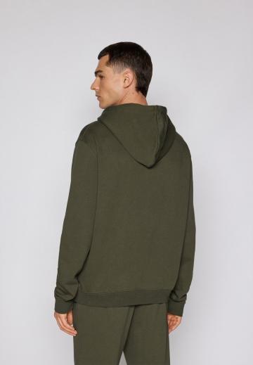 Спортивная кофта