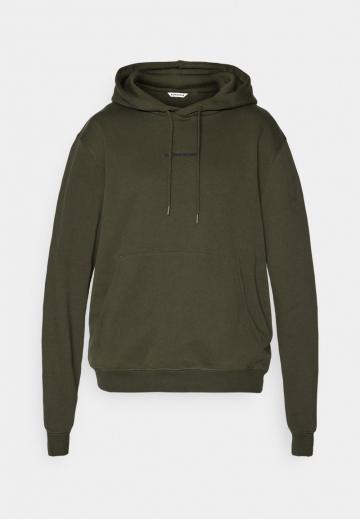 Спортивная кофта