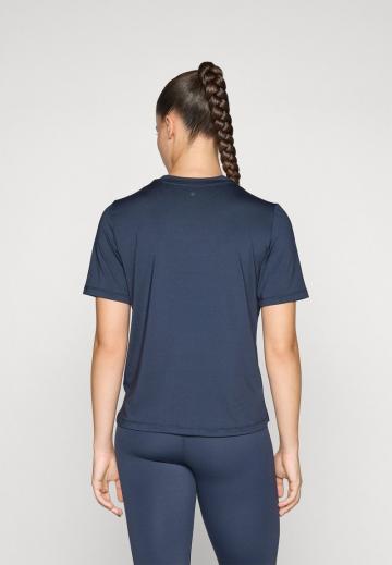 Спортивная майка