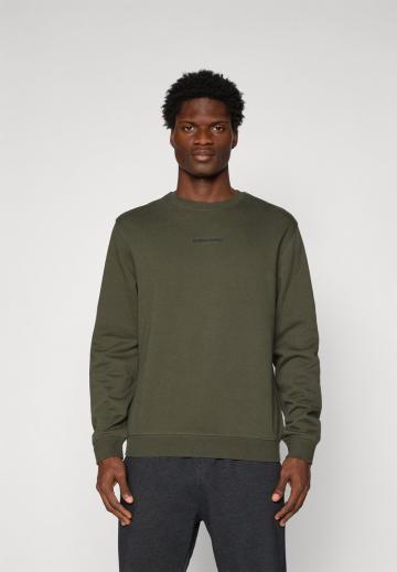 Спортивная кофта