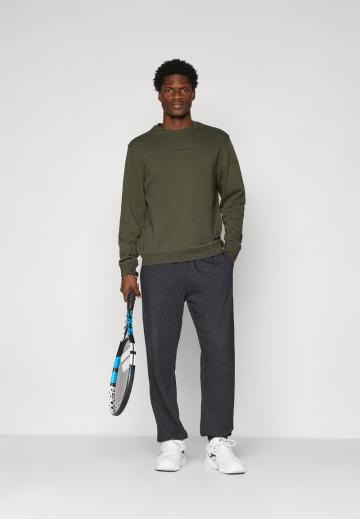 Спортивная кофта