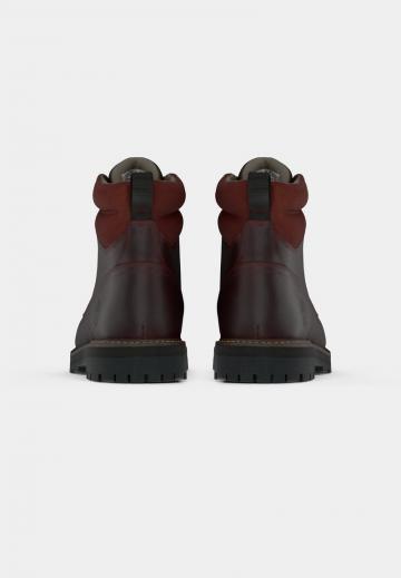 Ботинки на шнуровке