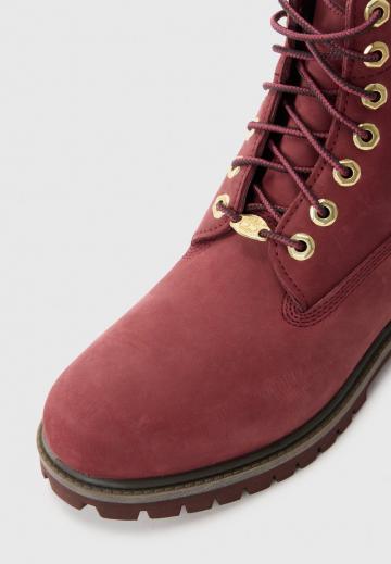 Ботинки на шнуровке