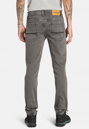 Узкие джинсы