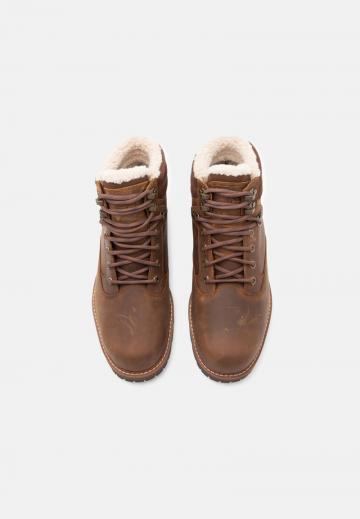 Зимние ботинки