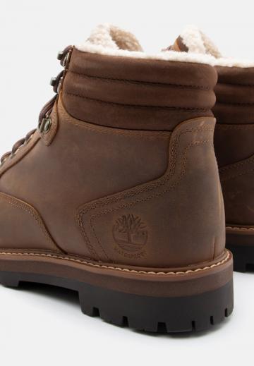 Зимние ботинки