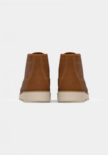 Ботинки на шнуровке